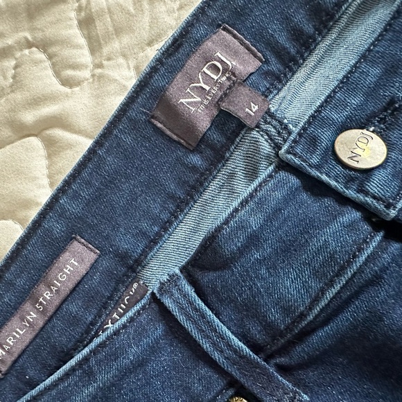 Not Your Daughters Jeans Marilyn Straight Leg - Picture 3 of 7